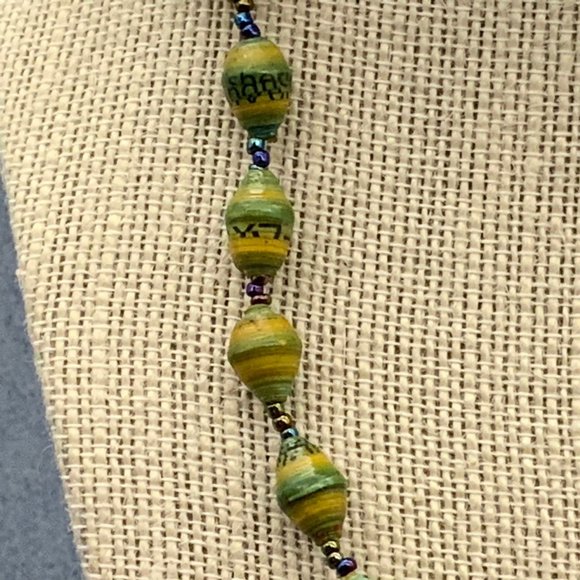 Green Yellow Rolled Paper Necklace Blue Purple Iridescent Seed Bead - Picture 4 of 8